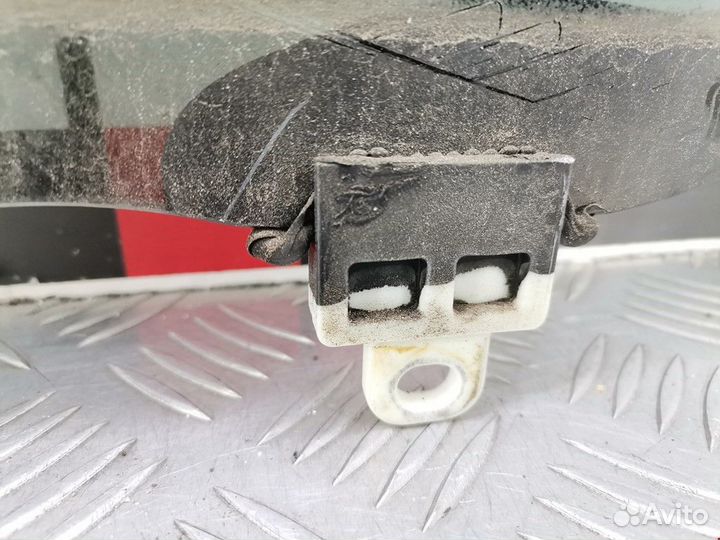 Стекло двери задней левой Toyota Corolla Verso