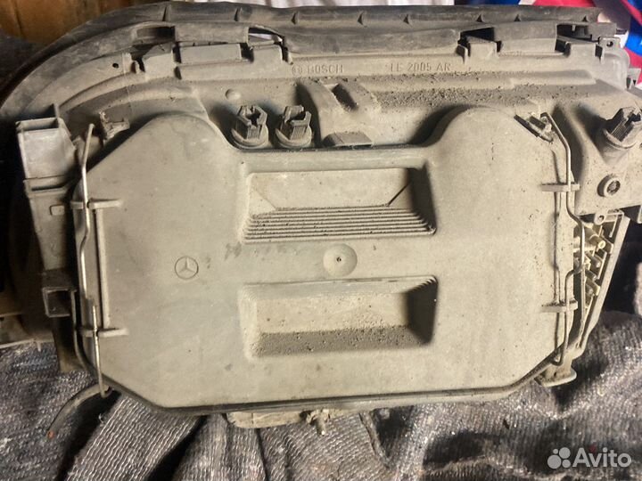 Фара правая на mercedes w140