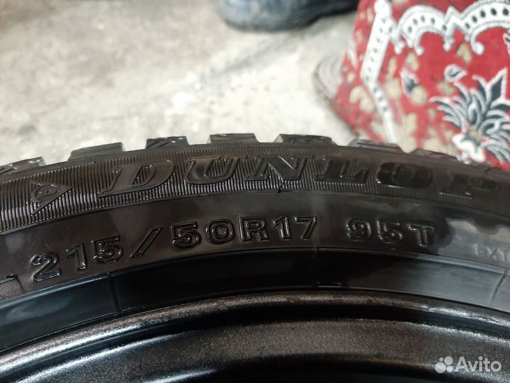 Dunlop SP Winter Ice 03 215/50 R17 95T