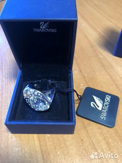Кольцо swarovski