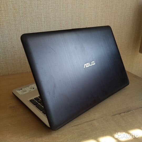 Ноутбук asus full hd, core i3,8,hd5500,ssd240+500