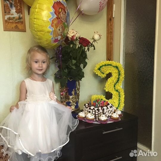 Детское праздничное платье детское на 3-4 года