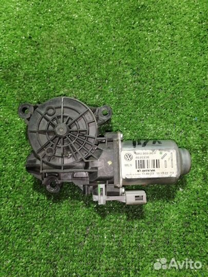 Моторчик стеклоподъемника Volkswagen Polo