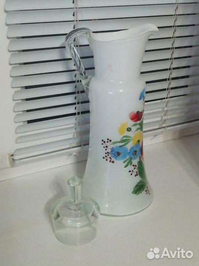 Кувшин из молочного стекла СССР
