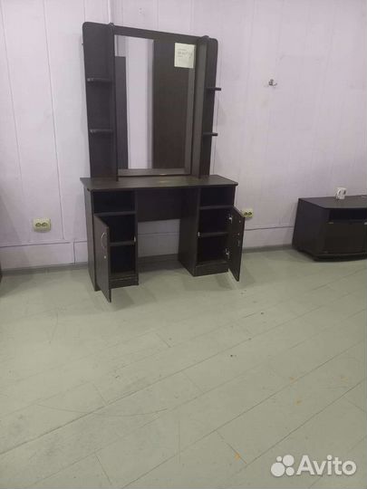 Трюмо трельяж с зеркалом бу