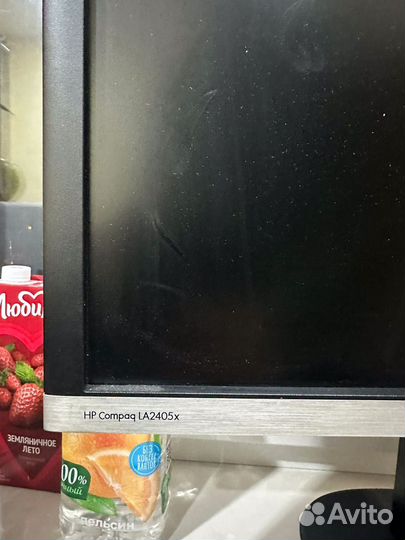 Монитор HP Compaq LA2405x