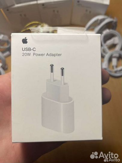 Зарядка на iPhone 20w