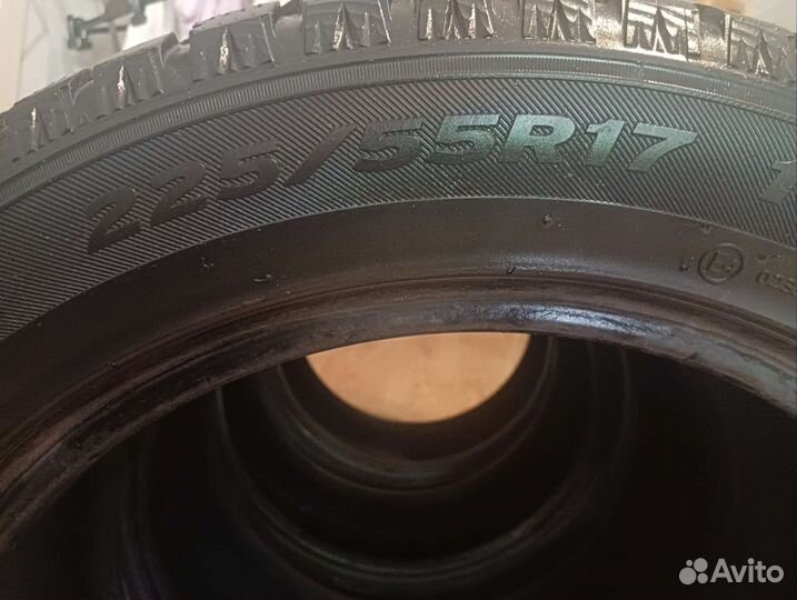 Hankook Winter I'Pike 225/55 R17 101T