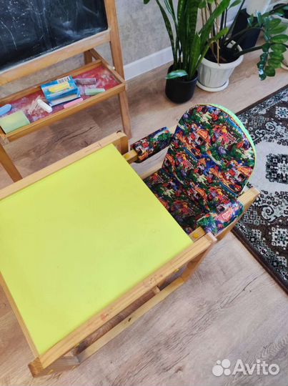 Столик для кормления ребенка