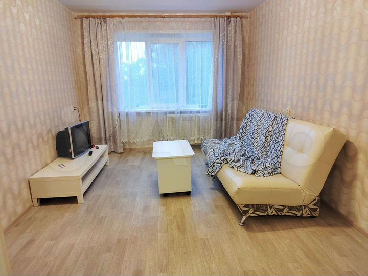 2-к. квартира, 52 м², 3/9 эт.
