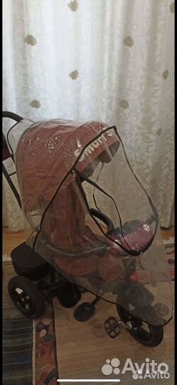 Трехколесный велосипед с ручкой