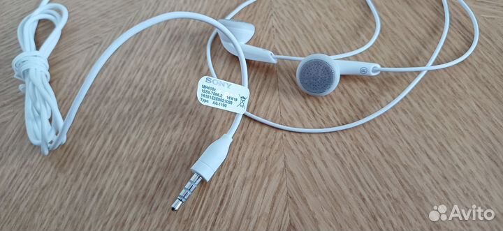 Проводные наушники Sony, Nokia, Samsung