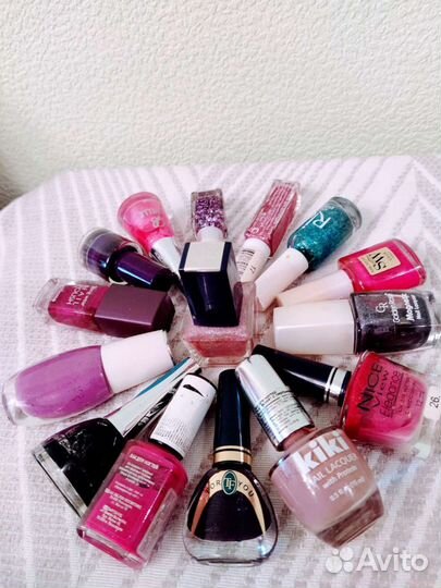 Лаки для ногтей 15 штук. Цена за все
