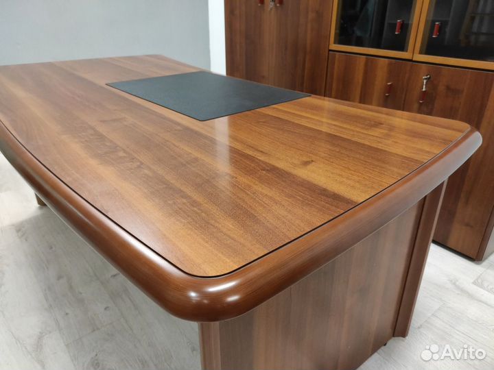 Кабинет руководителя (3 предмета) cannes б/у 01318