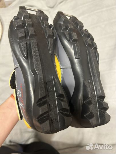 Лыжные ботинки 35 размер
