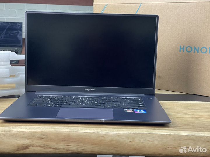 Ноутбук IPS 1920-1080 Magicbook