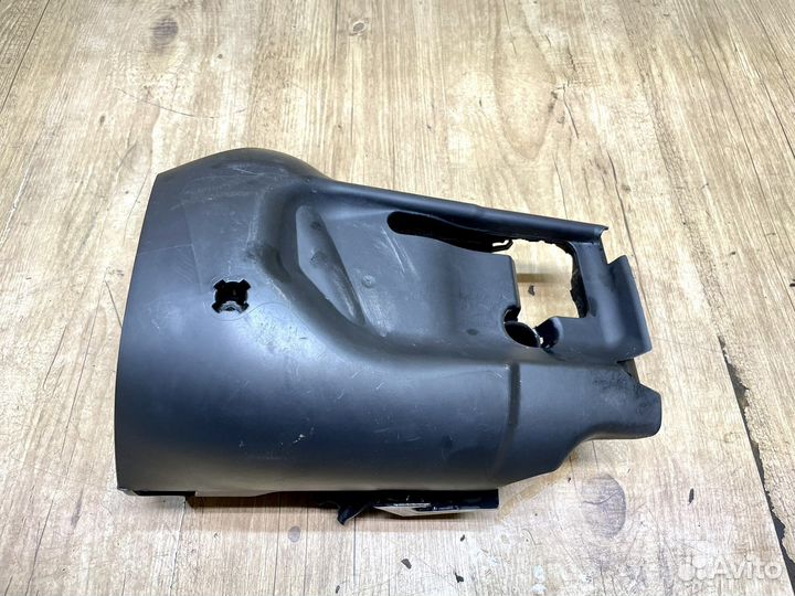 Кожух рулевой колонки Ford Focus 2