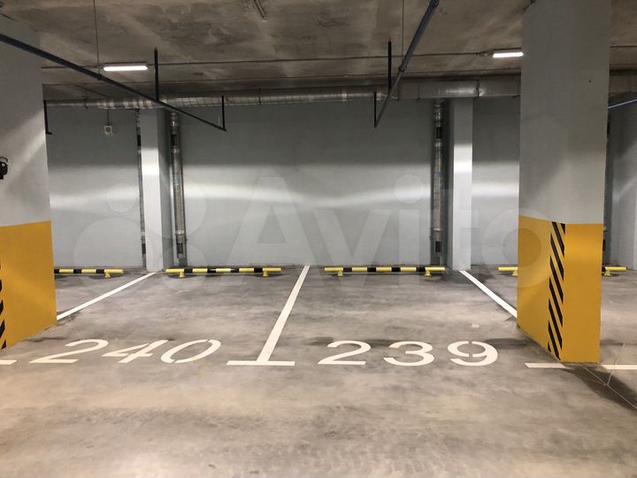 Машиноместо, 15 м²