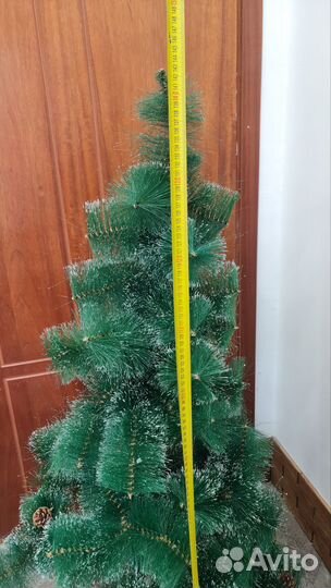 Ель искуственная заснеженная