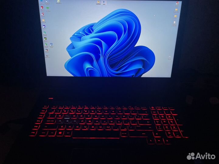 Hp omen 17 core i7, gtx 1050 4gb, 1tb, 12gb