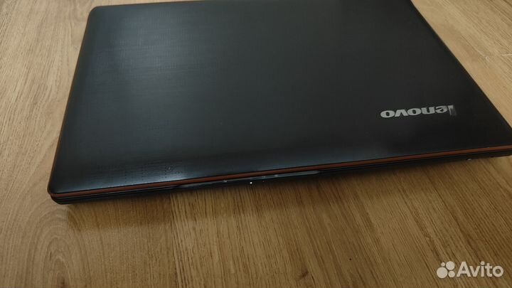 Lenovo y570/corei5/gt555m/ssd+hdd