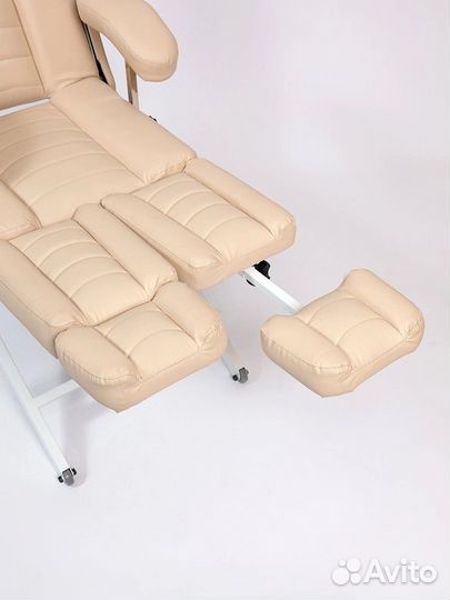 Коесло педикюрное с электроподъемом