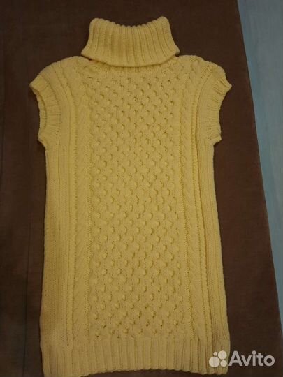 Жилетка женская вязаная