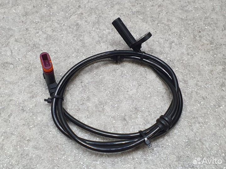 Датчик abs задний левый Mercedes C-Class W204