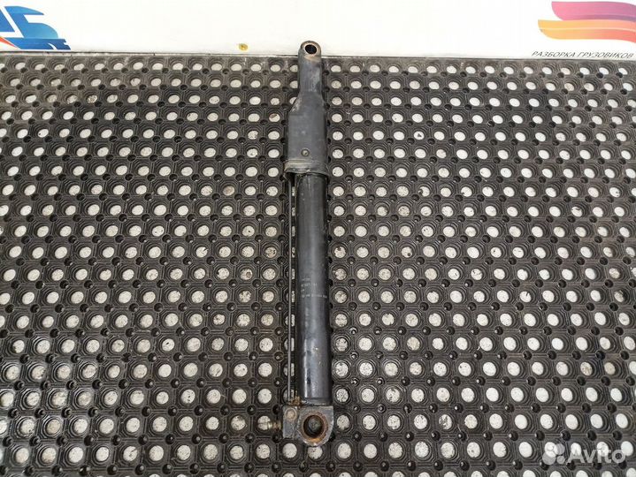 Цилиндр подъема кабины