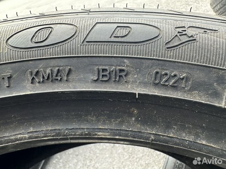 Goodyear EfficientGrip 285/40 R20 104Y