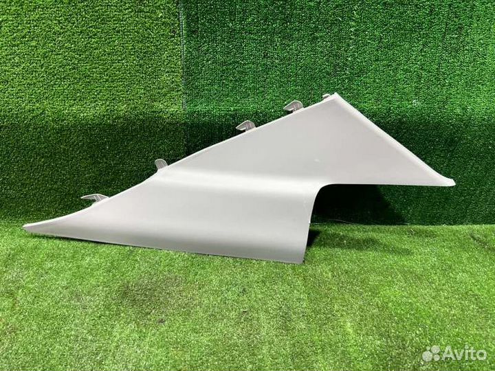 Накладка на стойку кузова задняя правая Hyundai