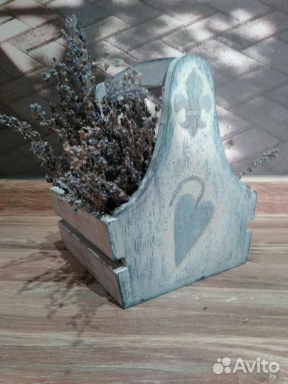 Деревянный ящичек