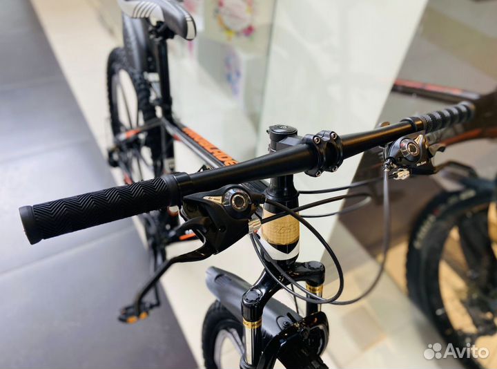 Велосипед на литых дисках