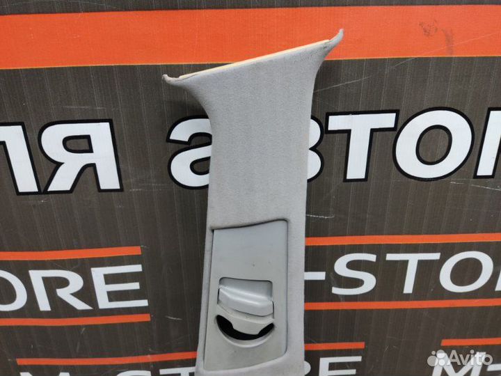 Обшивка стойки правая Bmw X5 E53 M54B30 2002