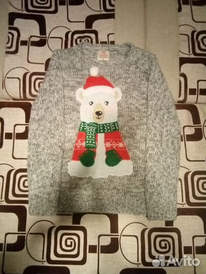 Свитер женский