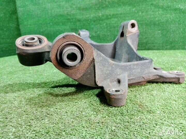 Цапфа задняя правая Subaru Forester SH5 / S12 E205