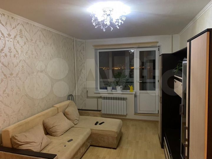 2-к. квартира, 52 м², 8/10 эт.