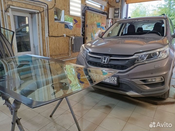 Лобовое стекло Ford S-Max