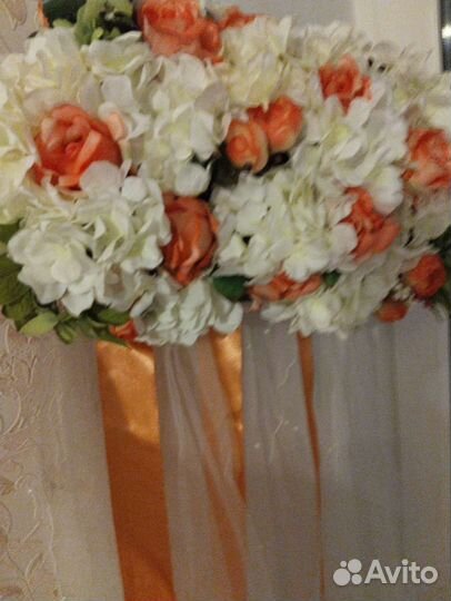 Кольца и лента свадебные