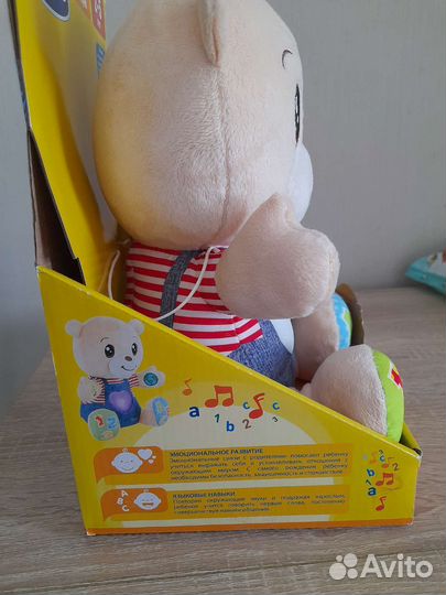Мишка chicco интерактивный с коробкой