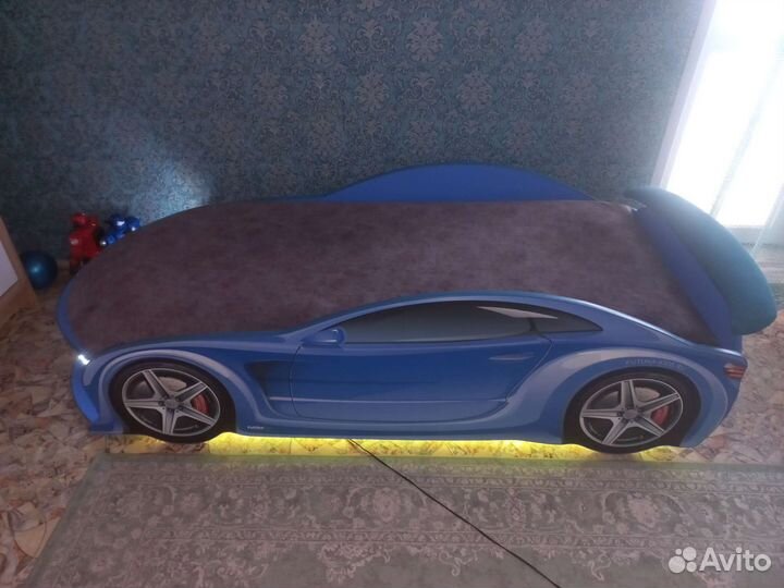 Кровать машина