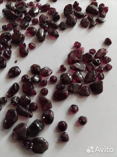 Гранат россыпью