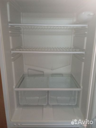 Холодильник Indesit. Доставка