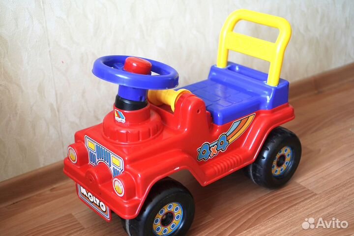 Игрушка molto каталка-АВТОМОБИЛЬ 