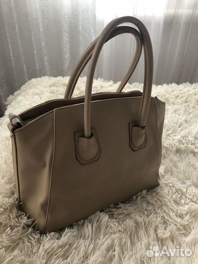 Сумка бежевая