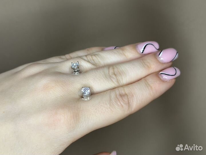 Swarovski серьги пусеты