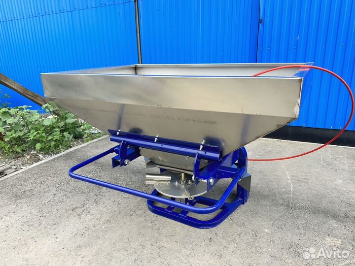 Разбрасыватель удобрений СКАУТ 2FX-600, 2023