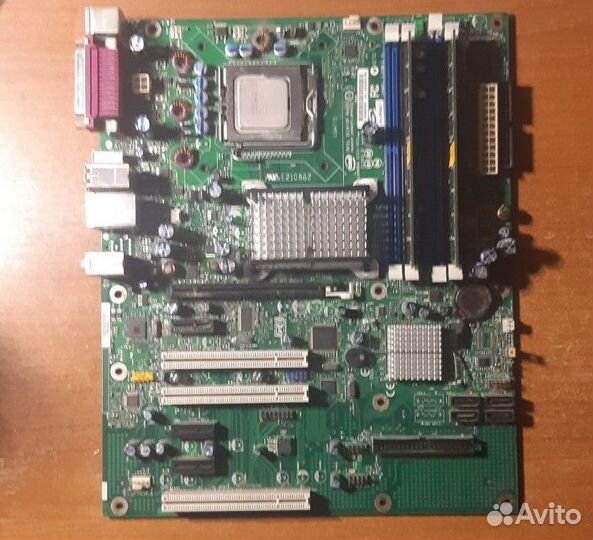 Материнская плата с процессором и памятью hynix