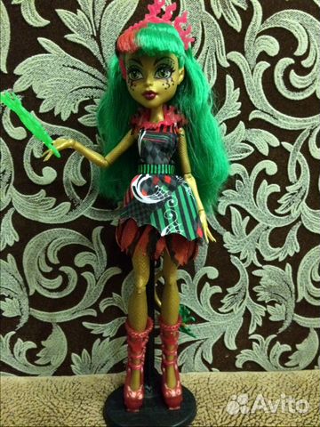 Много кукол монст хай