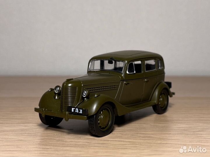 Модель Газ 11-73 военная хаки 1:43